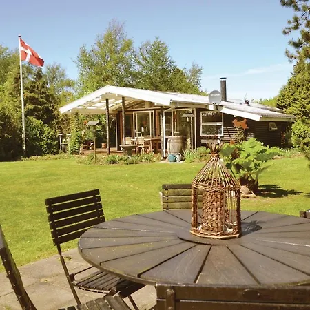 Two-bedroom In Vakantiehuis *